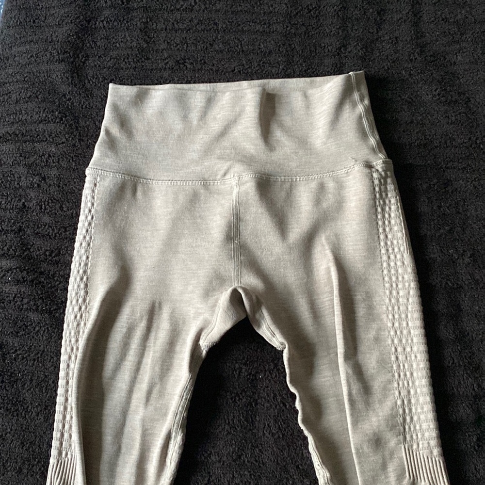 Alphalete leggings